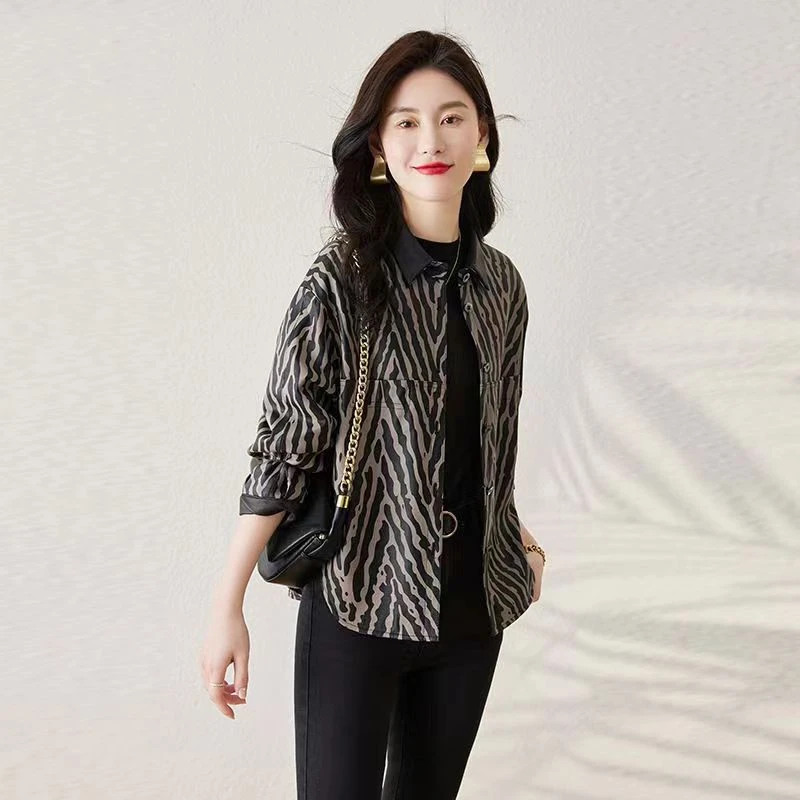 海宁真皮上衣春秋洋气时尚休闲百搭宽松条纹气质显瘦韩版