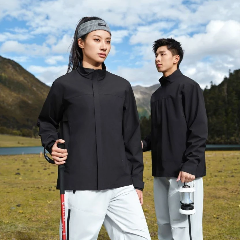 越山狼2401C 精品立领冲锋衣时尚户外外套纯色经典防风保暖夹克