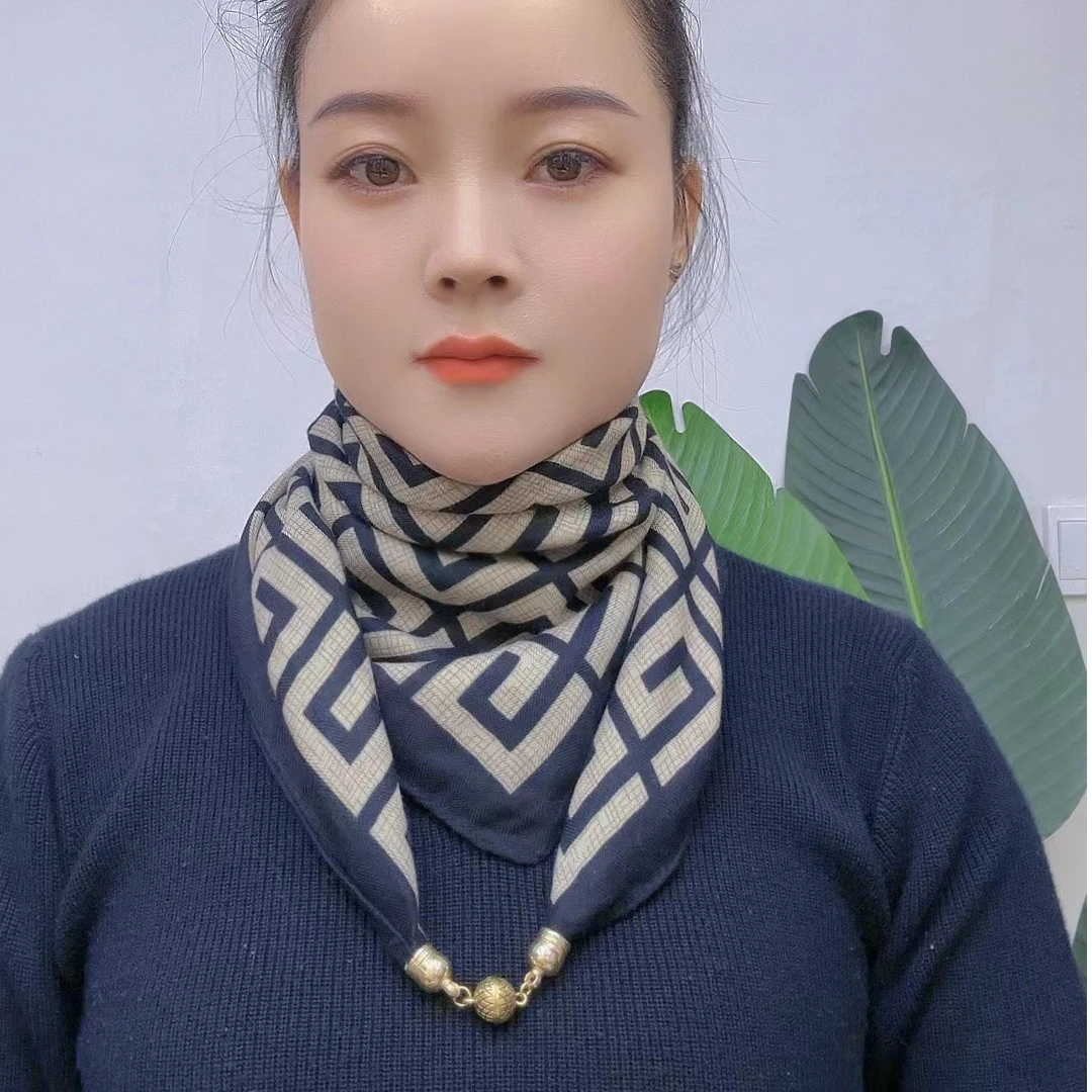 蜜之沂新款网红65*65方巾磁吸扣护颈围巾女洋气暗扣围脖气质百搭