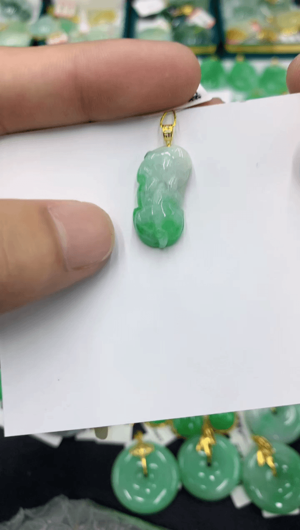 【闪购商品】翡翠颈饰18K金镶嵌53号链接