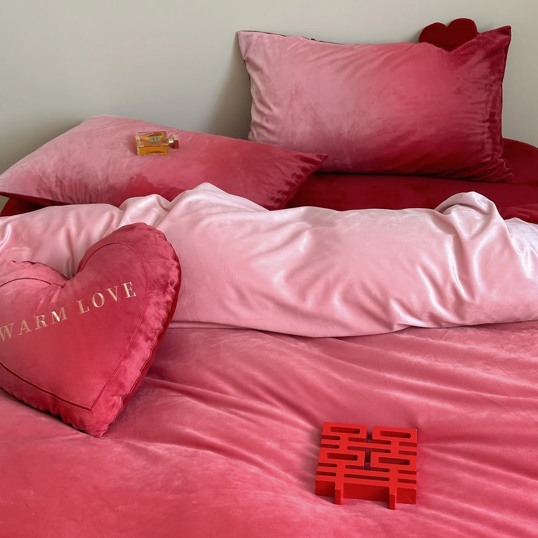 少女感婚庆渐变红色冬季保暖牛奶绒四件套红色冬季被套四件套