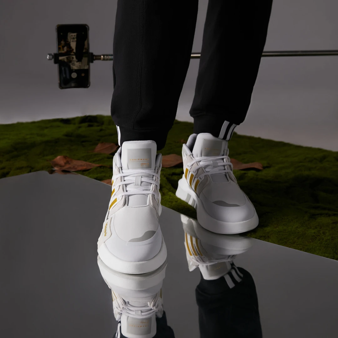 阿迪达斯男鞋休闲鞋运动户外中帮潮流板鞋EQT BASK ADV V2 FW4254