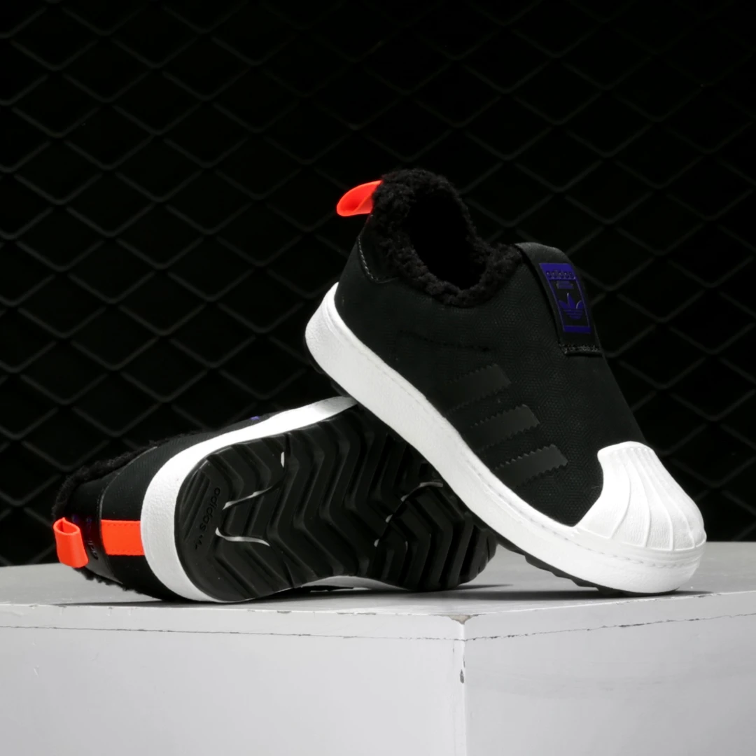 阿迪达斯童婴童鞋运动休闲低帮Superstar Winter 360 I B22472