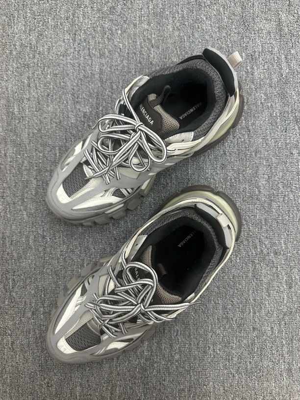 41 巴黎世家track 老爹鞋 灰色