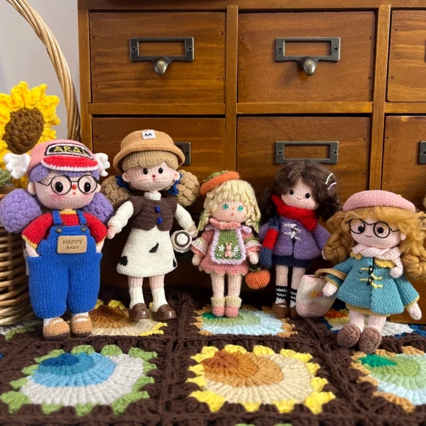 手工编织毛线玩偶挂件包包