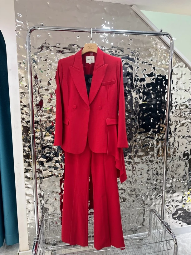 高级感时尚气质红色套装