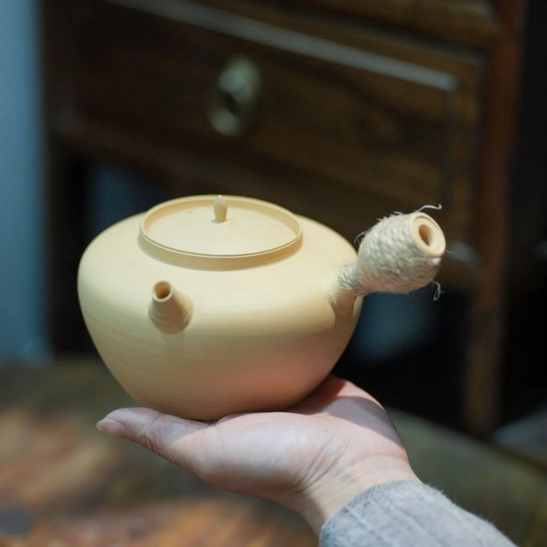 【水木白泥侧把砂铫壶】 全手工炭炉烧水壶 工夫茶玉书煨 约550ml