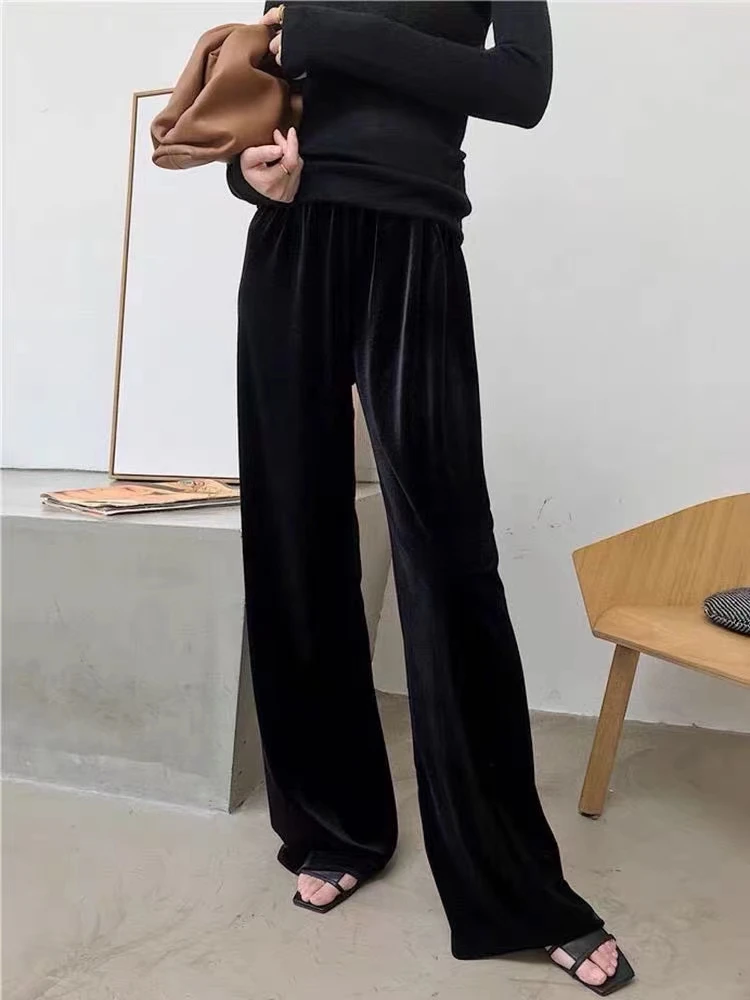简约大方丝绒直筒裤