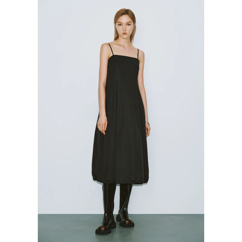 UR女装甜酷风减龄抽绳廓形吊带连衣裙UYV740002