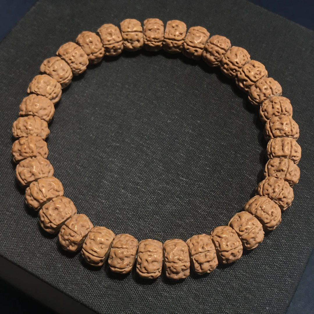 极限弧玉面肥龙金刚菩提手串手持（金刚有裂正常）