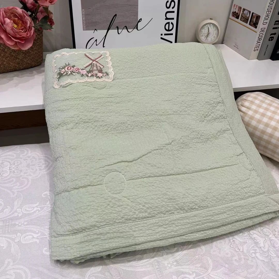 新品 泡泡棉夏被（风车小屋） 150*200绗缝柔软亲肤