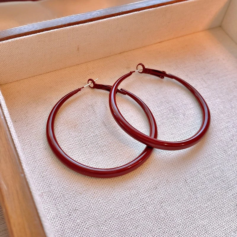 铜合金耳饰 高级感复古港风大耳圈红色耳环夸张素圈通勤气质耳饰