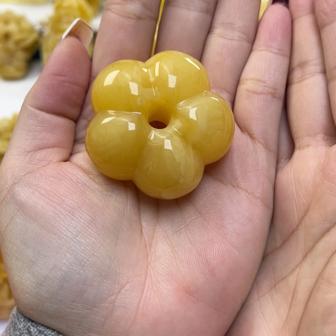 【闪购商品】琥珀颈饰未镶嵌新****