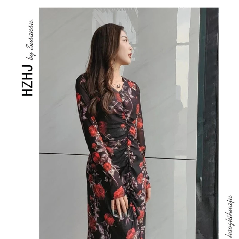 HZHJ孤品福利  黑底玫瑰 抽褶长袖连衣裙1425