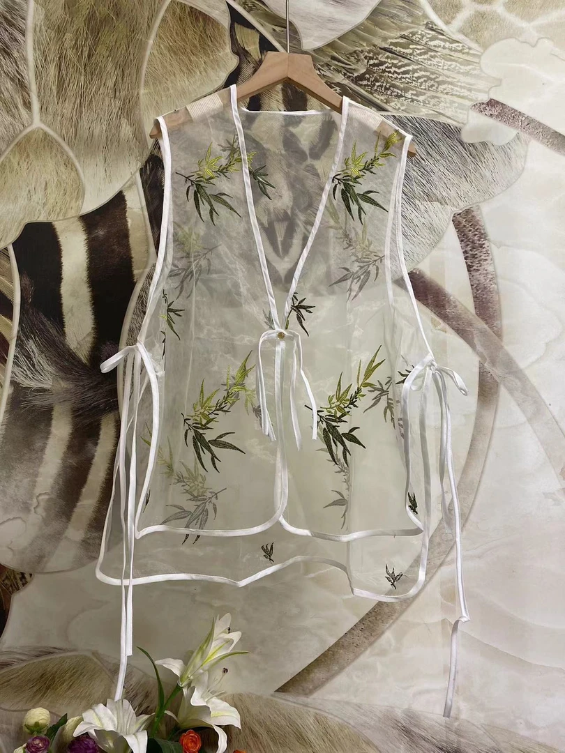 国风马甲夏季薄款欧根纱刺绣背心女外搭新中式坎肩上衣休闲