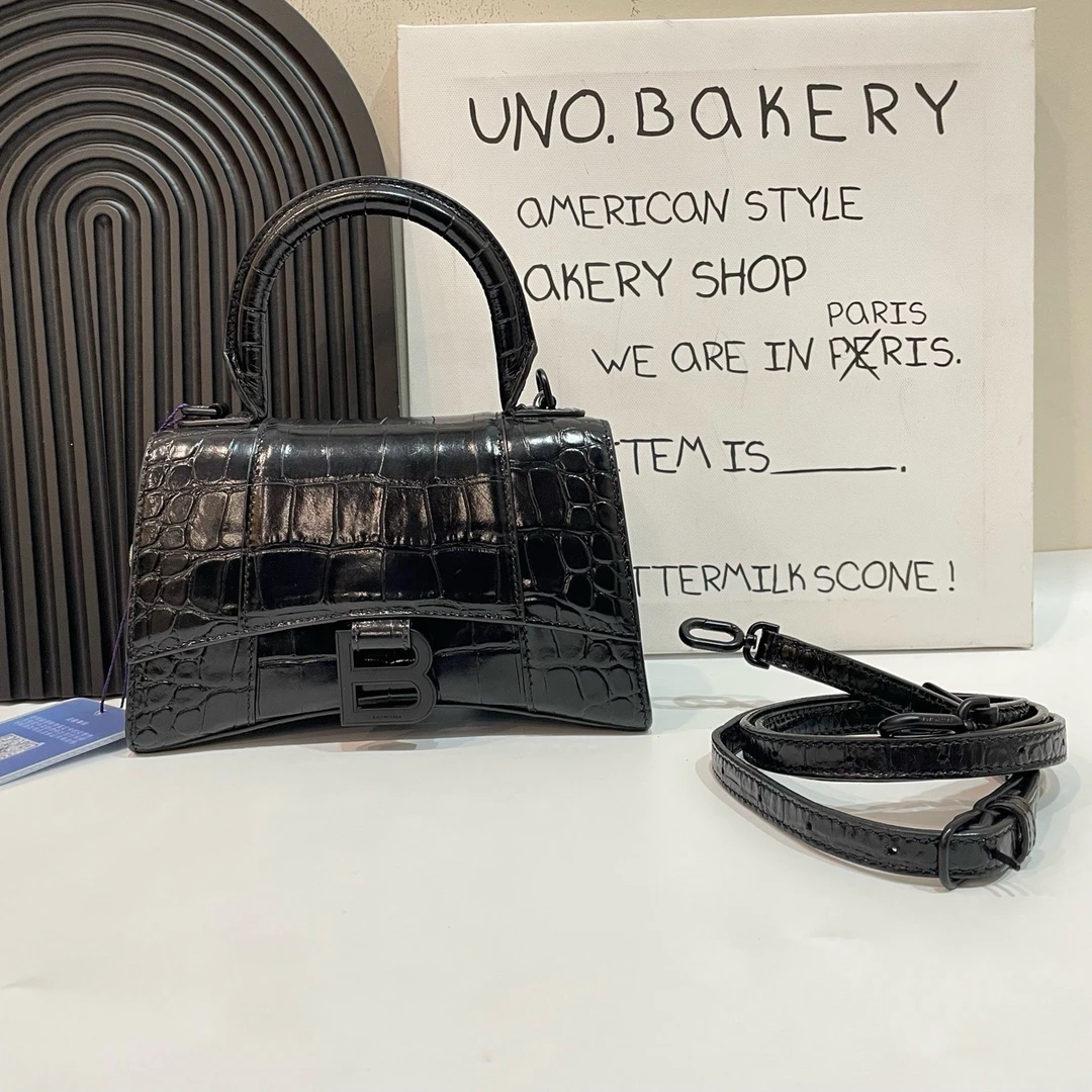 95新 Balenciaga/巴黎世家 【蔡包紫】全黑压纹xs沙漏