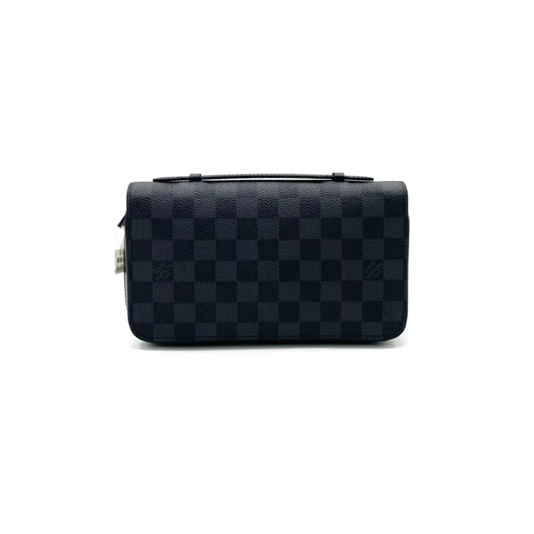99新 LouisVuitton/路易威登 二奢男98新黑棋盘格拉链手拿包/0186