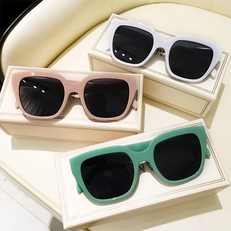 韩版时尚百搭粉色白框大脸显脸小防紫外线高级感ins太阳镜潮