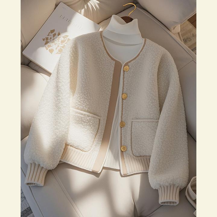 今年流行欧货独特超好看休闲百搭气质高级感小香风米白色外套秋款