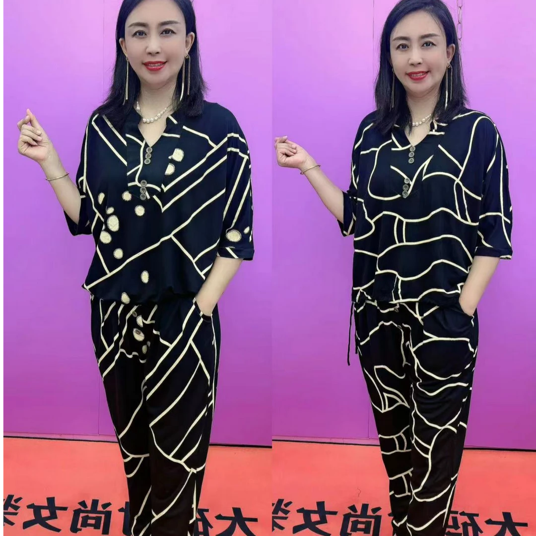 立领六扣不规则条短袖加裤子