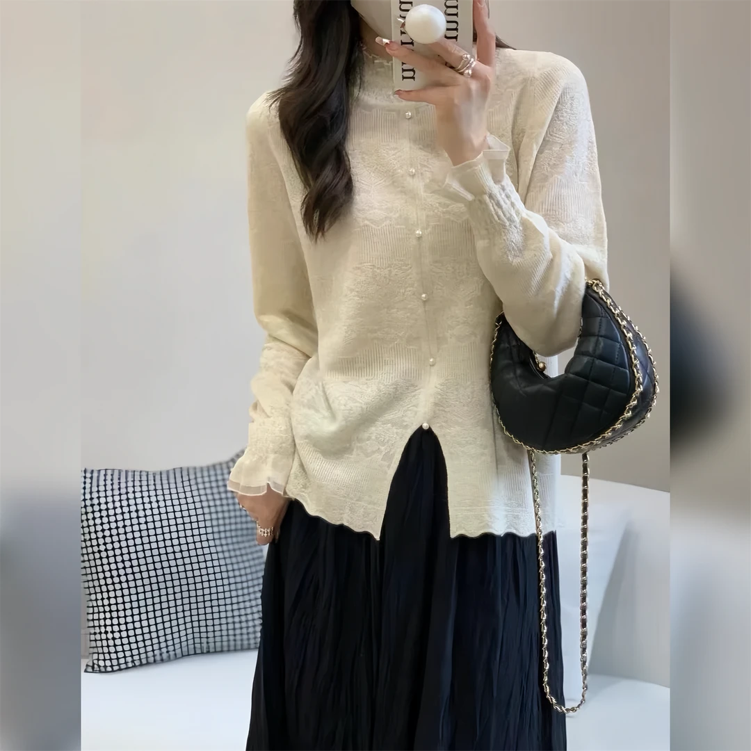 351现货秋冬季厚长袖针织衫女装打底衫半高领钉珠喇叭袖开叉套头