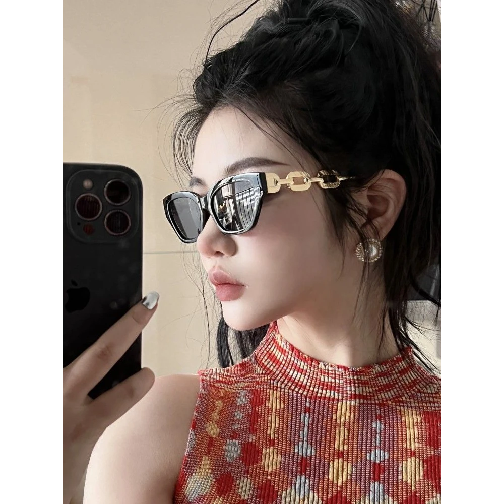 复古猫眼金属链条腿太阳镜2024新款高级质感墨镜个性欧美辣妹遮阳