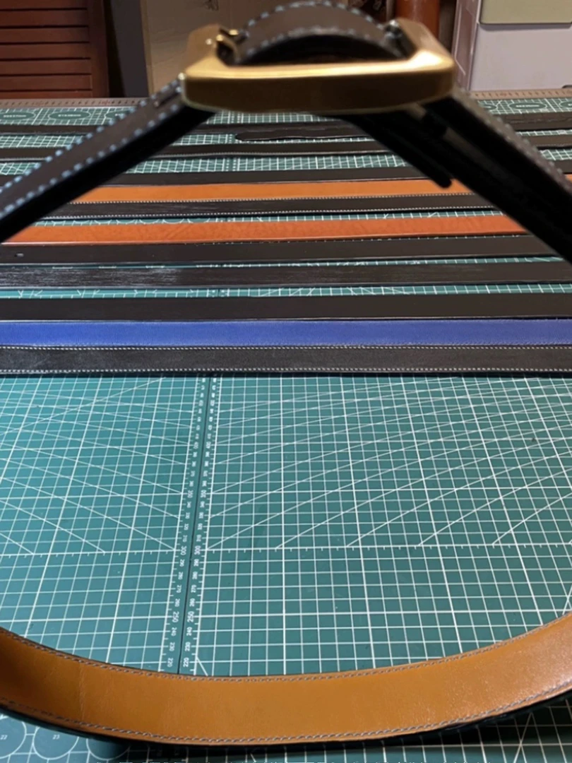 日本栎木对贴意大利植鞣手工缝制加厚牛皮男士休闲时尚高档加厚带