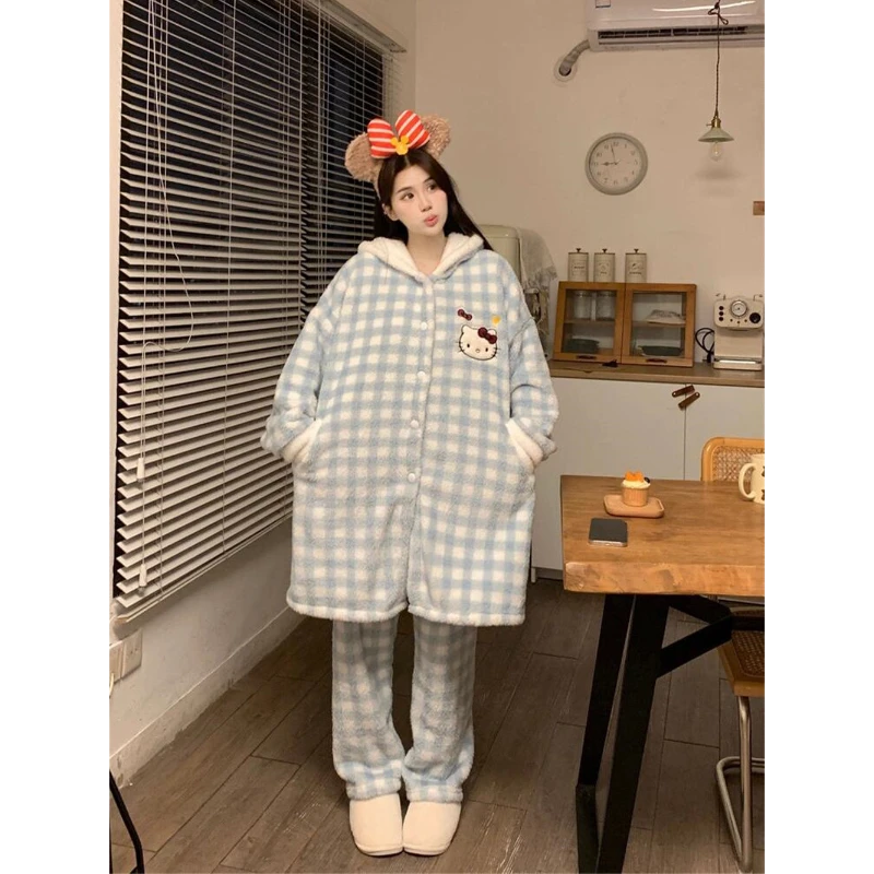 潮流可爱凯蒂猫珊瑚绒连帽格纹睡衣女冬季加绒加厚家居服大码套装
