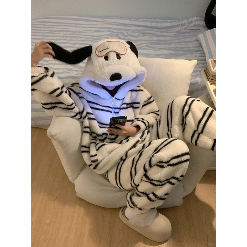 【呆萌小狗】珊瑚绒连帽睡衣女冬季新款加厚保暖开衫长裤睡衣套装