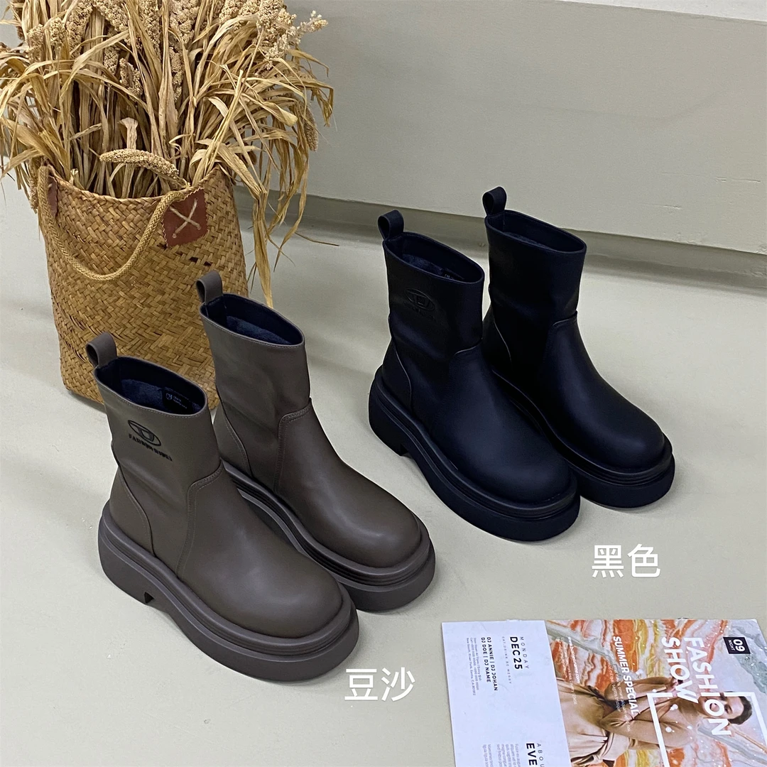 M63713女款绒里薄绒慕尼黑酒馆厚底马丁靴