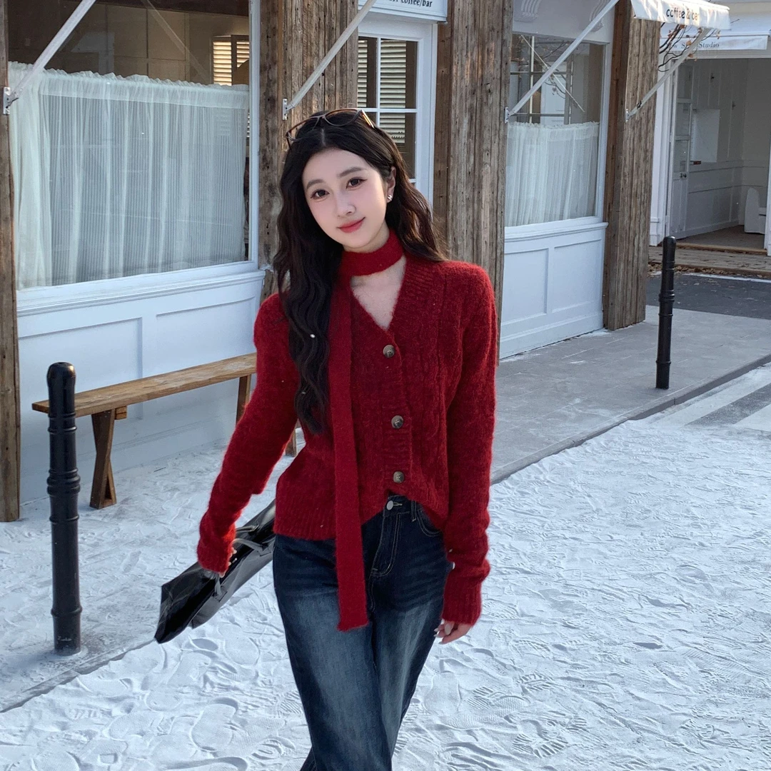 百搭小香风软糯糯针织开衫毛衣2024秋冬新款V领宽松毛衣（有围巾）