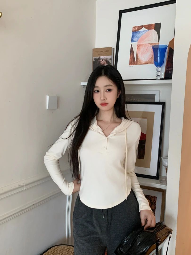 加厚百搭纯色连帽女秋冬内搭新款设计感小众修身显瘦卫衣长袖上衣