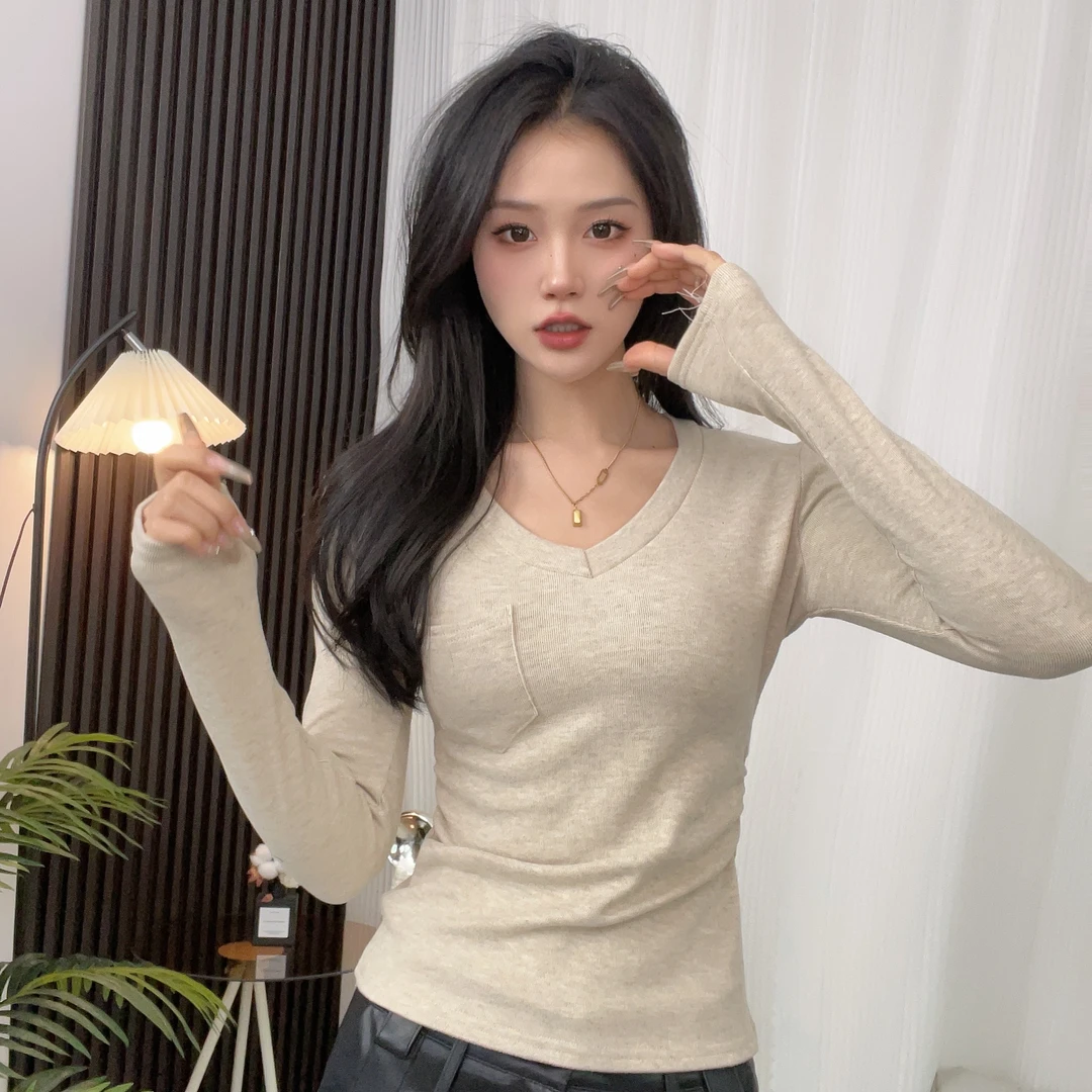 【青仓】显瘦加绒简约V领修身长袖女秋冬新款打底衫显瘦上衣600