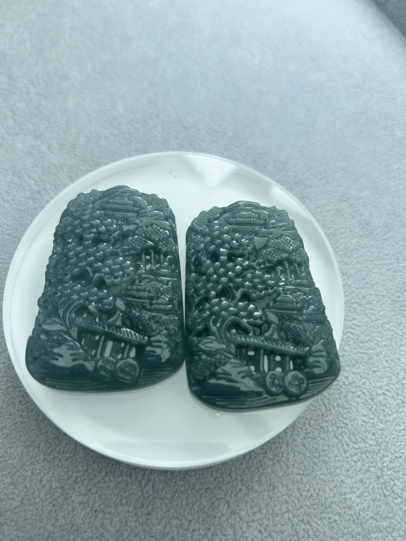 天然翡翠A货冰蓝翡翠山水牌 多样性发货 只发一件气质时尚素款