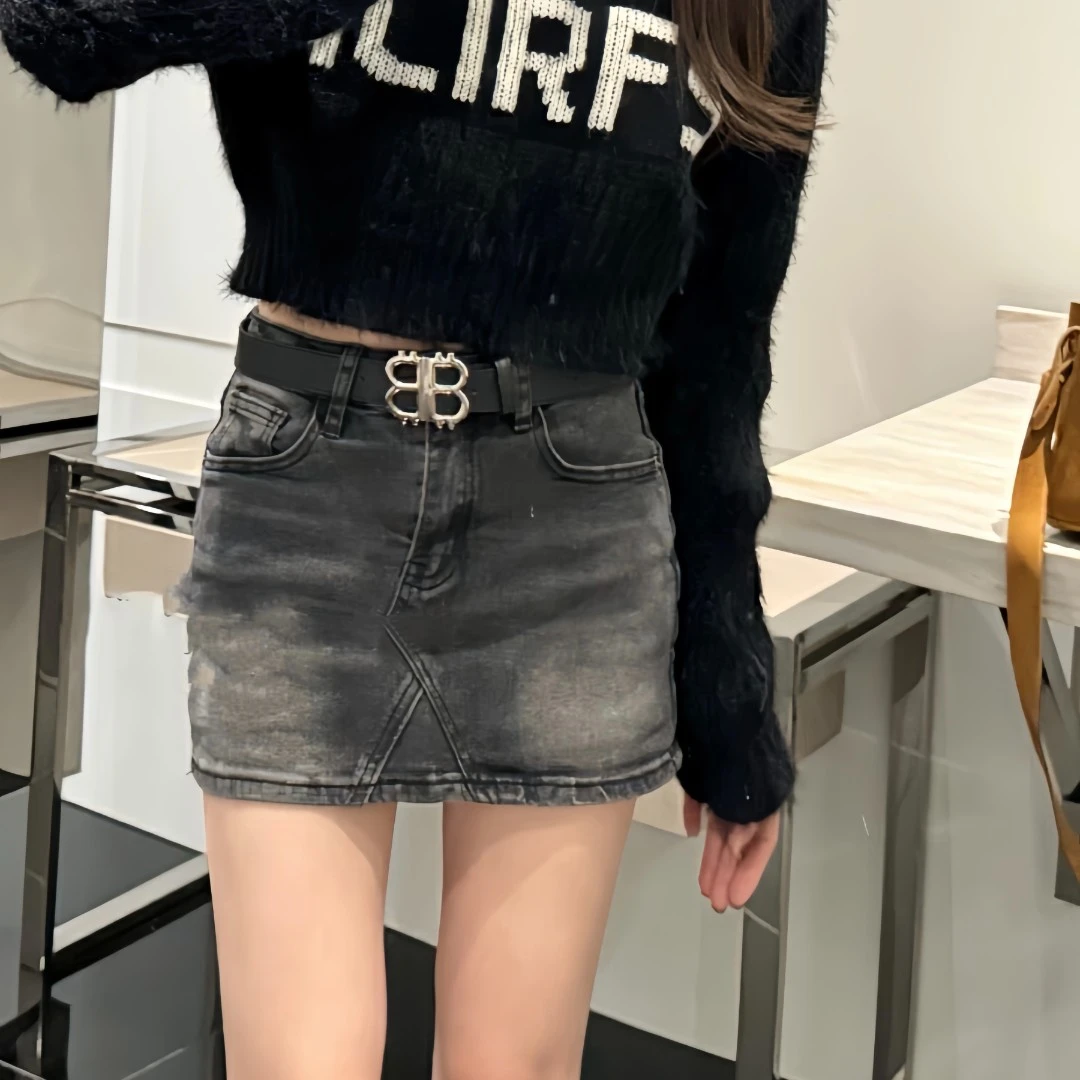 烟灰色短款辣妹显瘦超短款高腰百搭修身设计感性感牛仔包臀裙