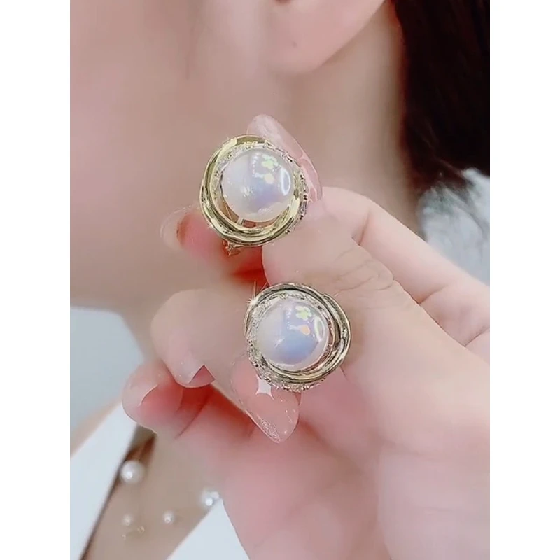 铜合金仿珍珠耳饰 设计感镶钻幻彩人鱼姬耳环女新款气质时尚精致