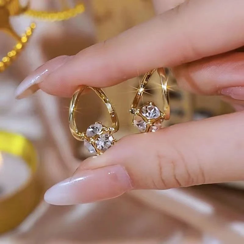 铜合金合成锆石耳饰 时尚百搭气质精致轻奢简约小众个性耳环J189