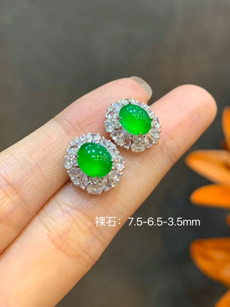 翡翠丹～天然翡翠A货阳绿蛋面耳钉