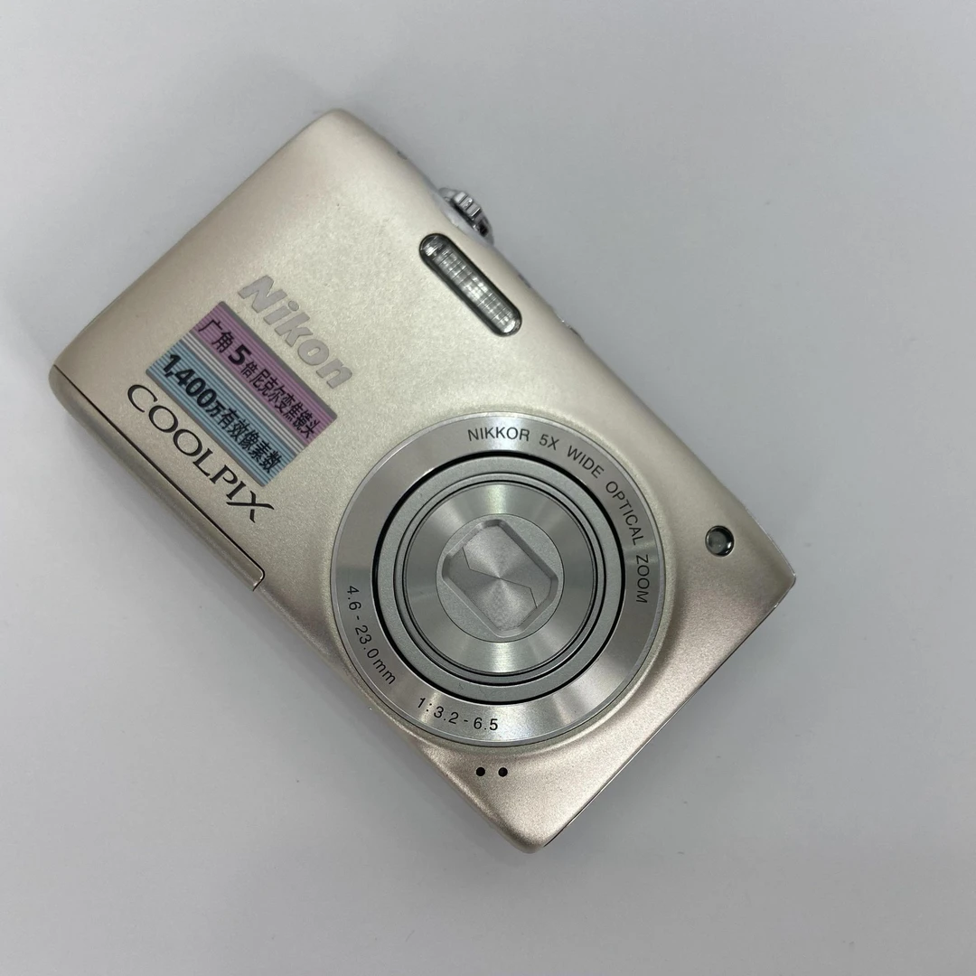 95新 Nikon/尼康 S3100 1400万像素5倍光学变焦质感银CCD