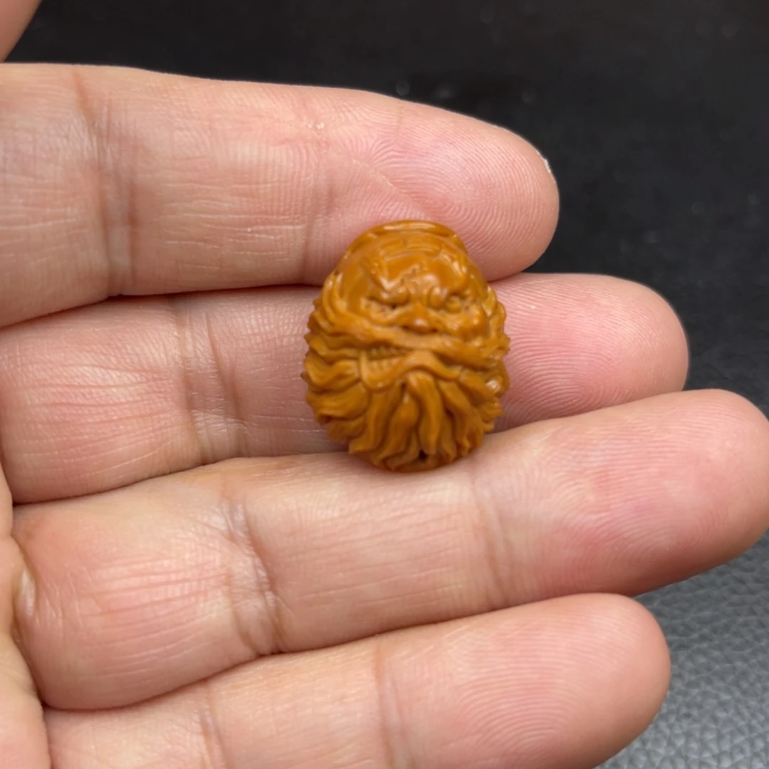 【闪购商品】橄榄核核雕╬****o