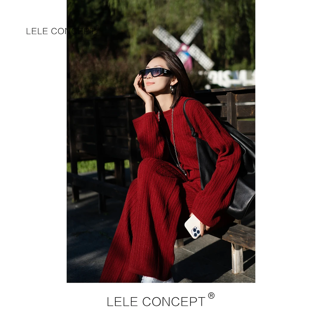 LELE CONCEPT丨【丽】新款都市慵懒风设计款麻花纹针织套装T0103