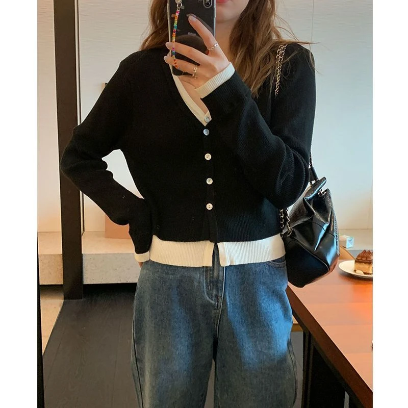 针织衫上衣女设计感修身春秋季新款温柔风毛衣拼色假两件开衫外套