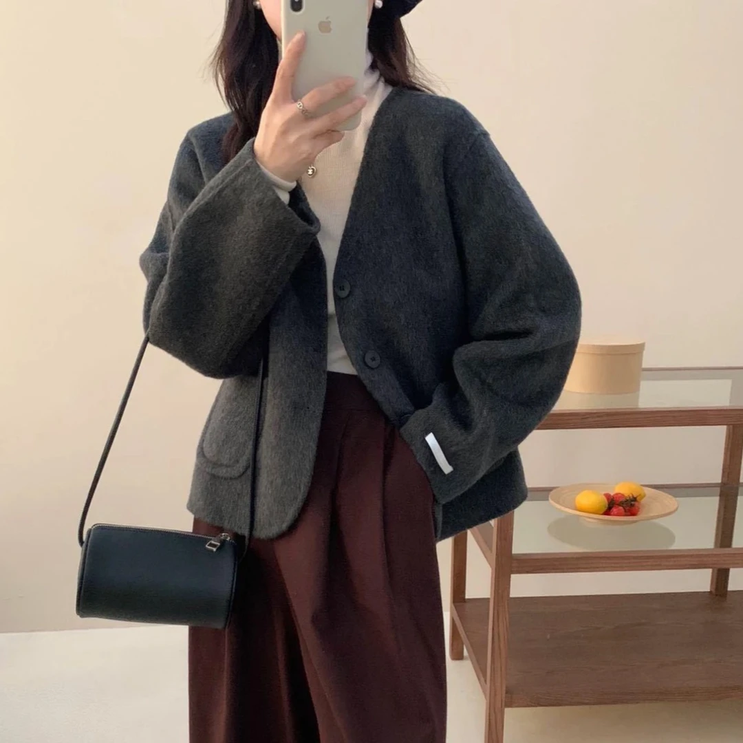 【魏妮妮专属】当拾品牌韩系V领外套小香风显瘦气质短款温柔洋气206