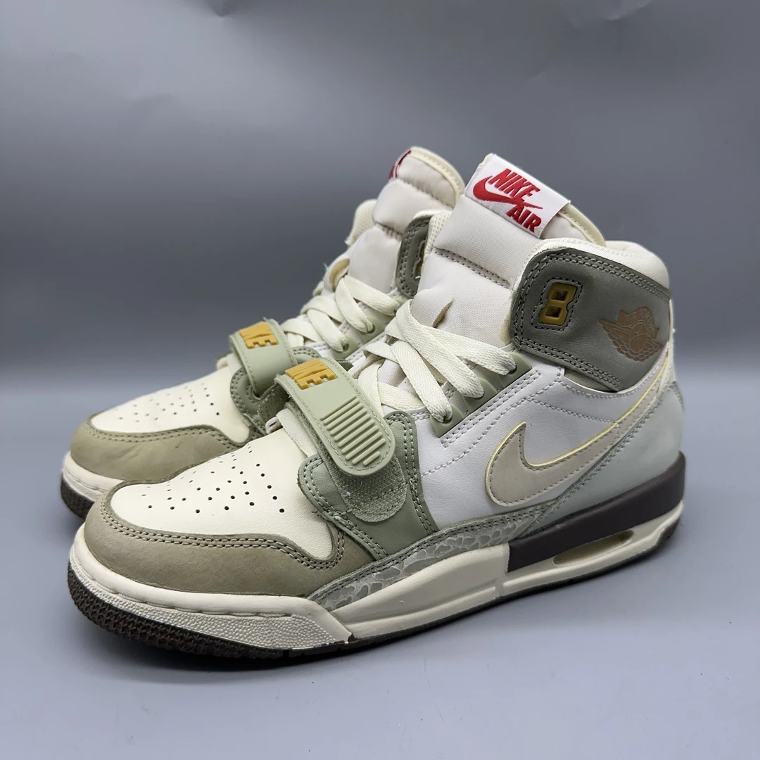 38码 97新 Nike312板鞋 兔年限定 公价489