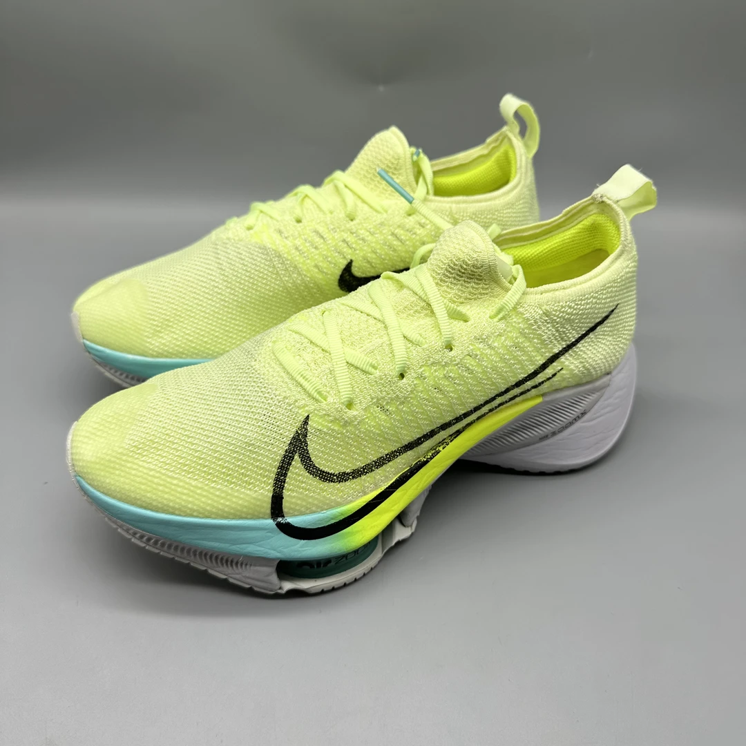 38码 nike 气垫 next% 缓震跑鞋 公价899