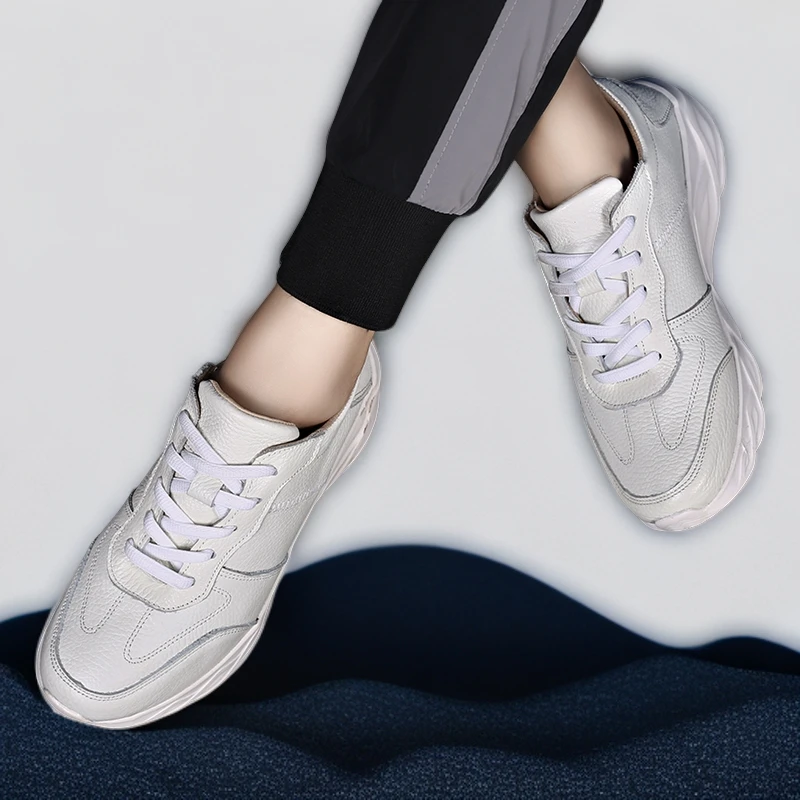 男士休闲运动旅游鞋百搭时尚防滑耐磨透气工作鞋舒适潮鞋男款白色