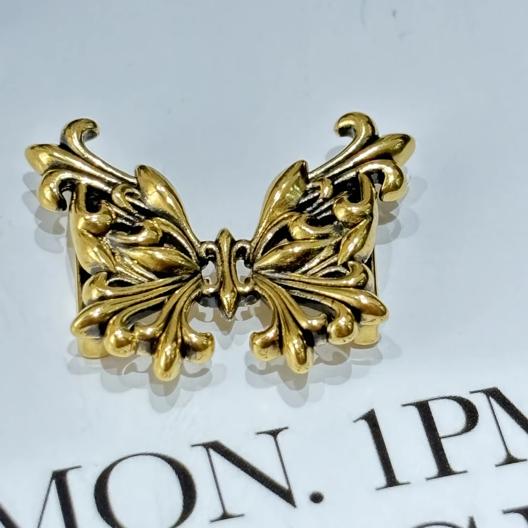 金潮坊珠宝 精致时尚法式百搭简约个性复古蝴蝶吊坠足金999