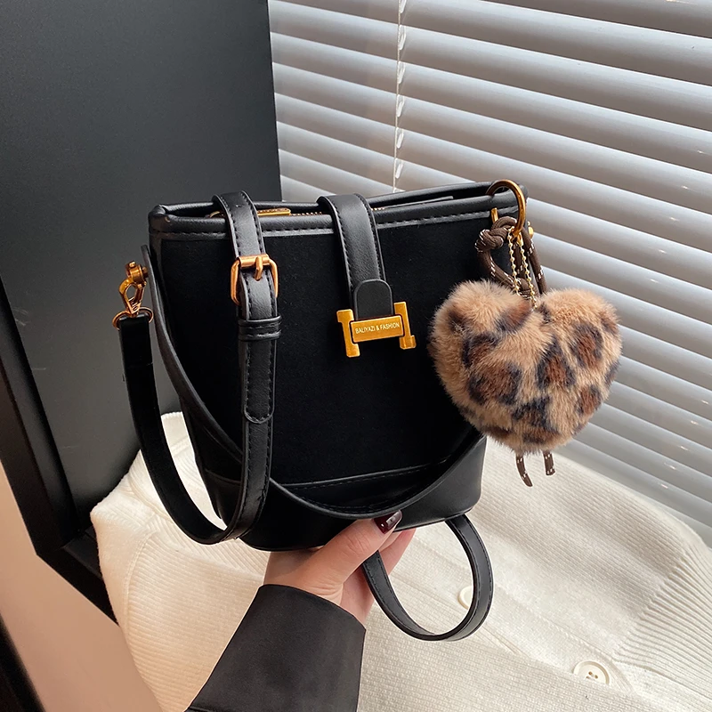 经典时尚女士单肩斜挎斜挎手提休闲百搭女士包包6010黑色