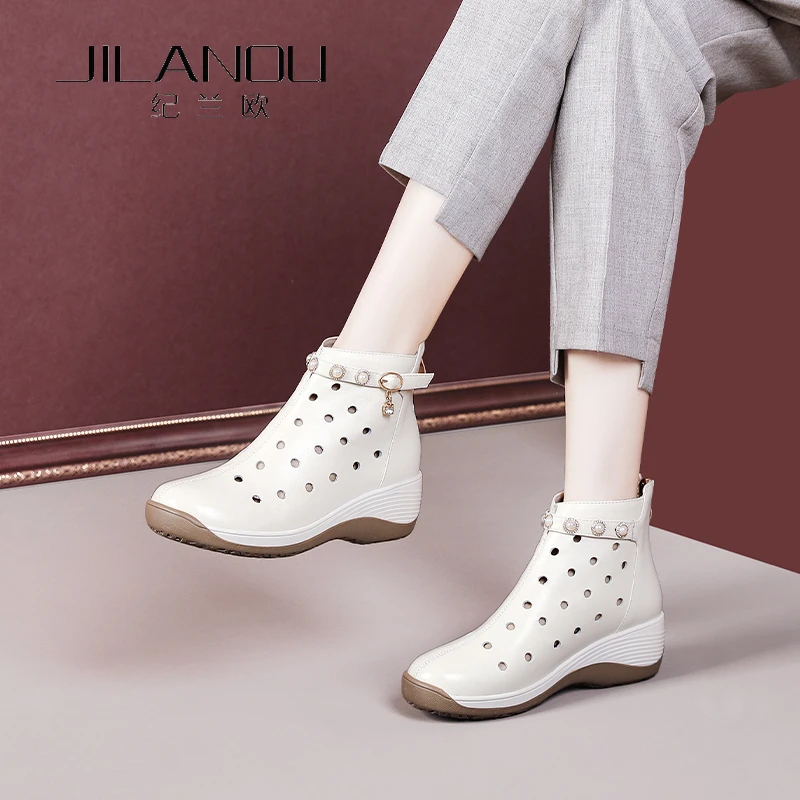 凉鞋夏季新款真皮镂空短靴妈妈款网靴皮凉靴坡跟女鞋软底洞洞鞋