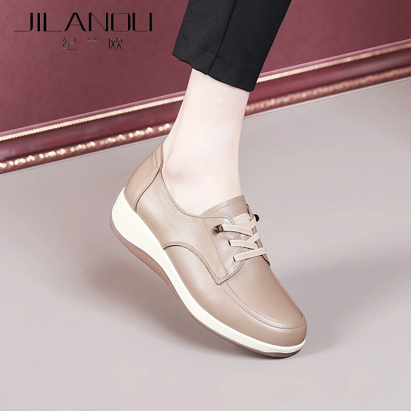 平底舒适妈妈鞋软底旅游休闲鞋女百搭2025年春秋新款坡跟真皮女鞋